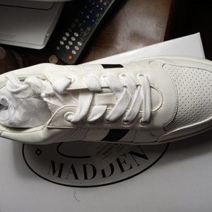 Steve Madden Braden Sneakers